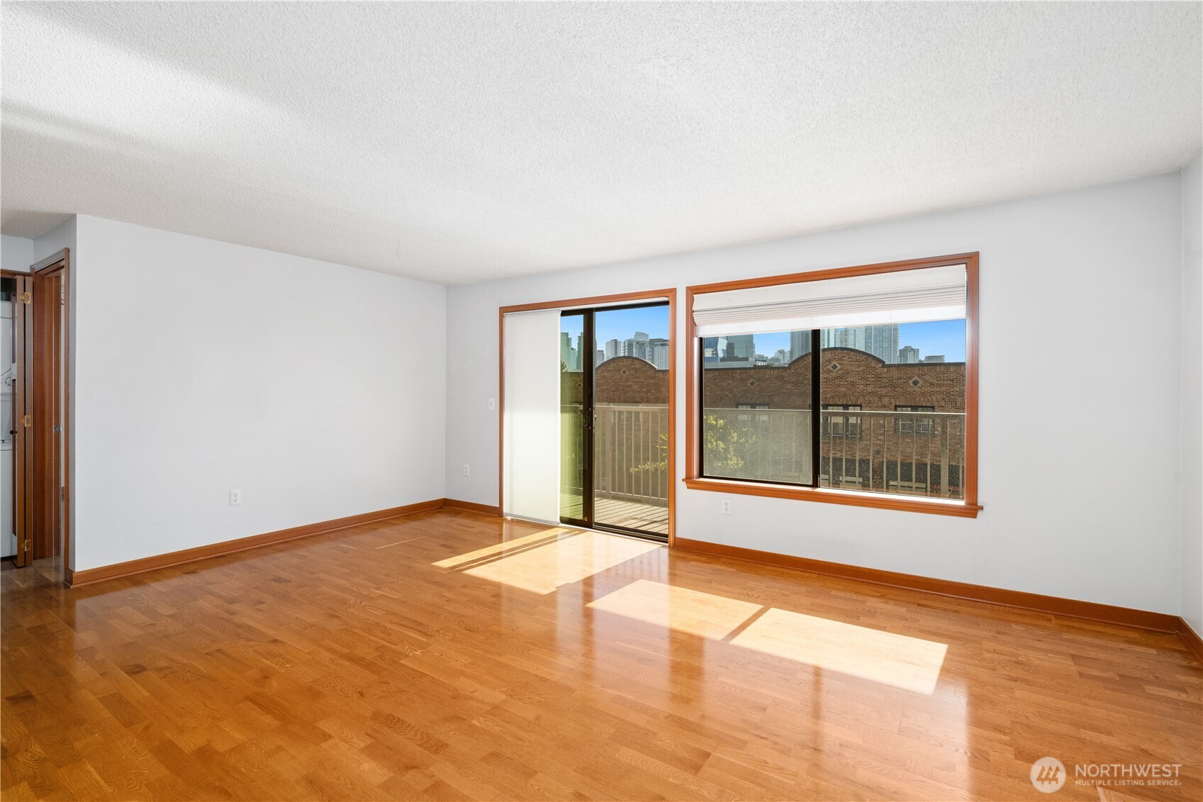 550 Aloha Street 201 Property Photo 13