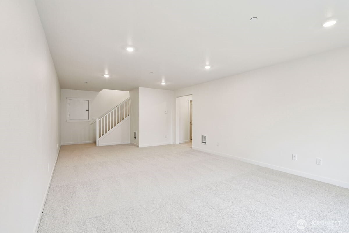 1741 119th Avenue 3-26 Property Photo 11