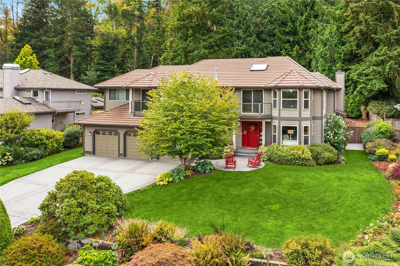 2235 Squak Mountain Loop Property Photo 1