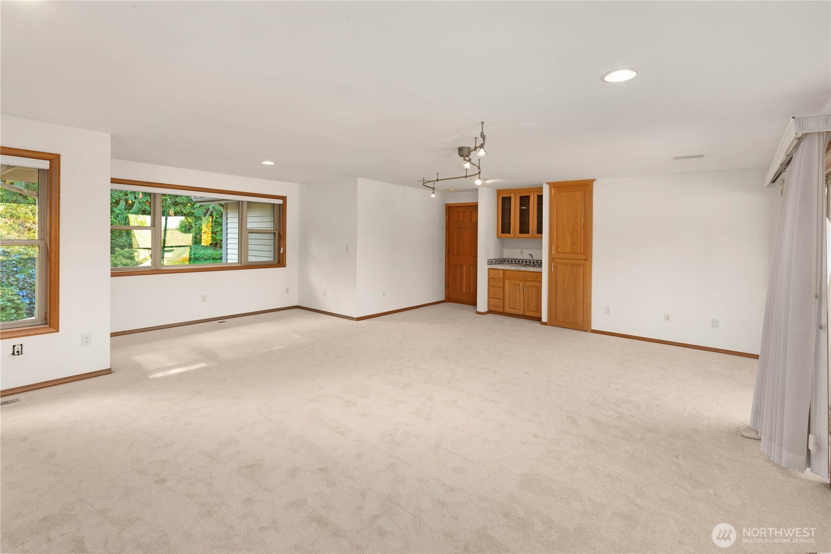 2235 Squak Mountain Loop Property Photo 17