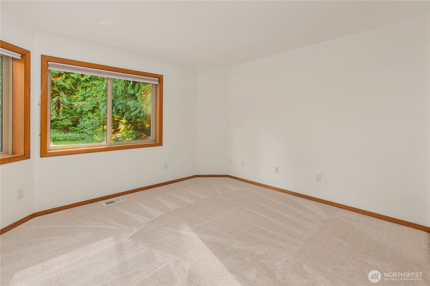 2235 Squak Mountain Loop Property Photo 31