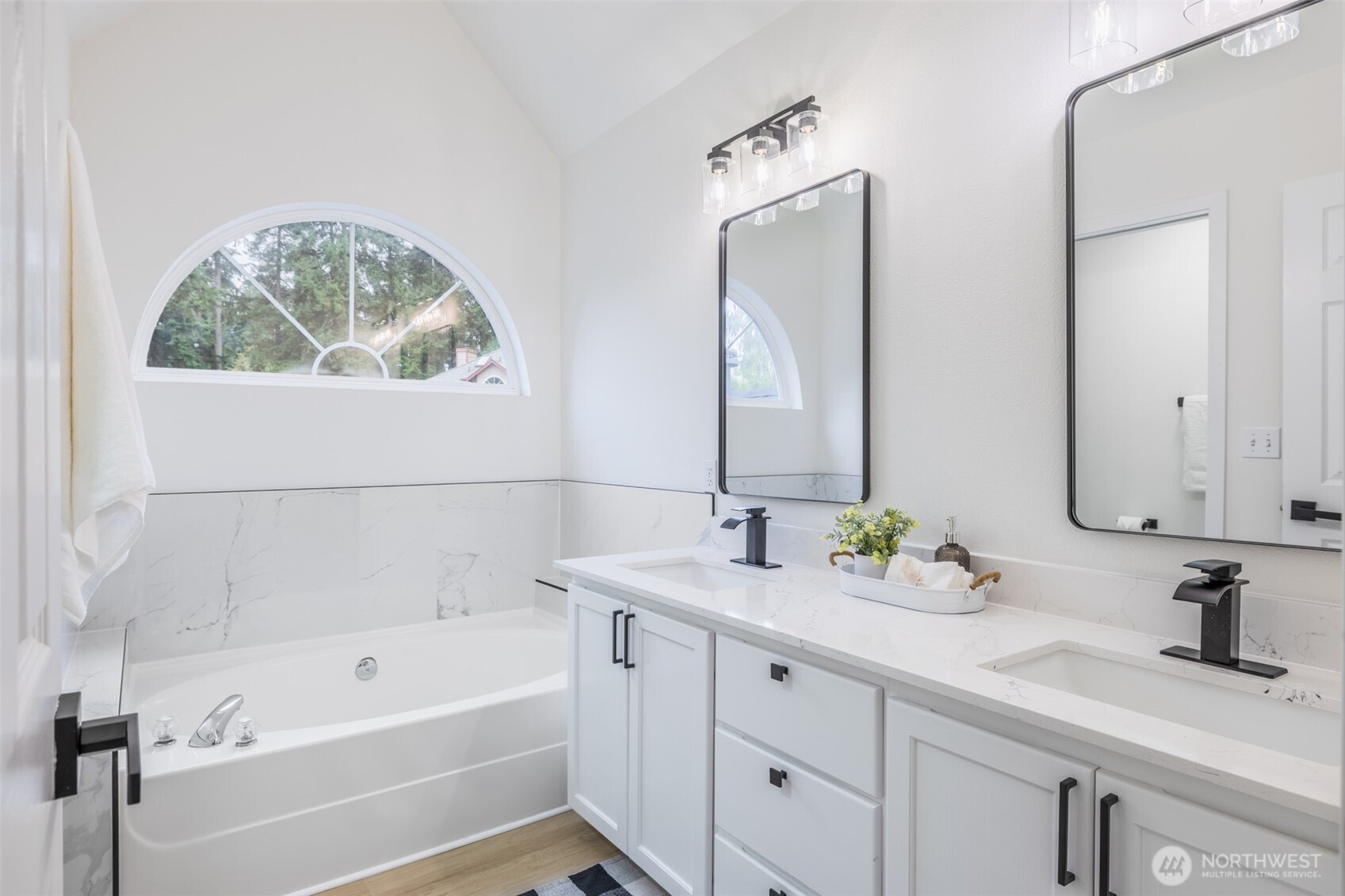 9230 Withers Place Nw Property Photo 3