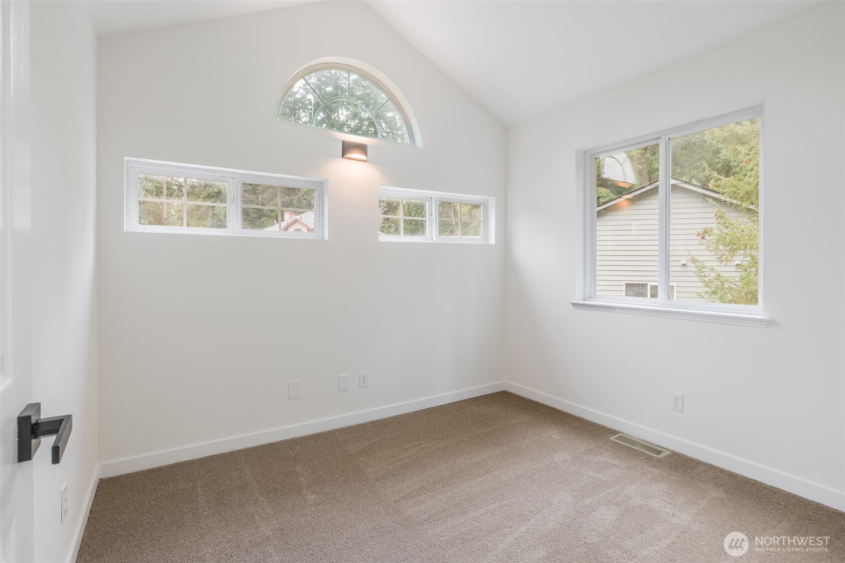 9230 Withers Place Nw Property Photo 21