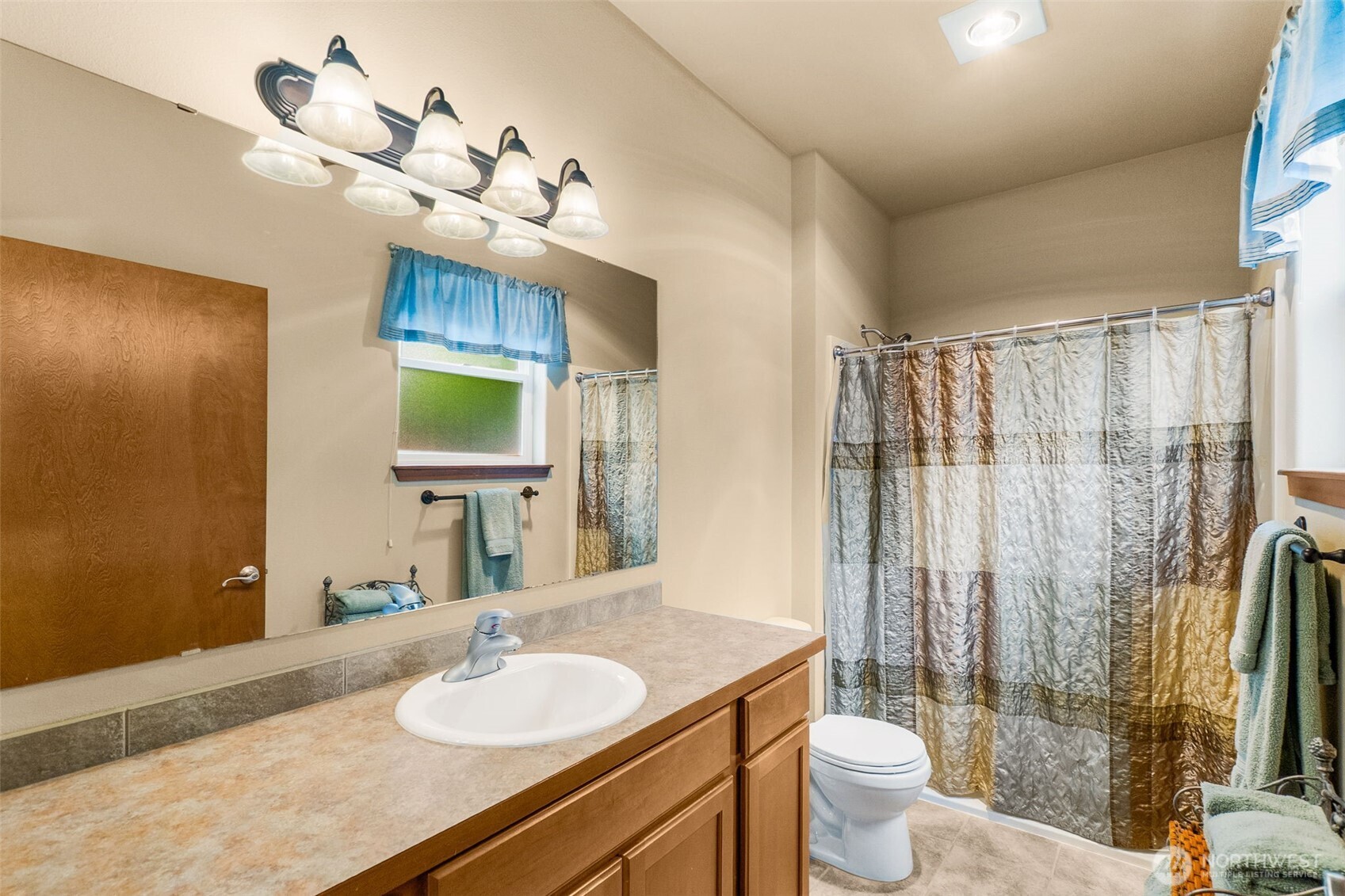 4709 Stonegate Street Property Photo 19