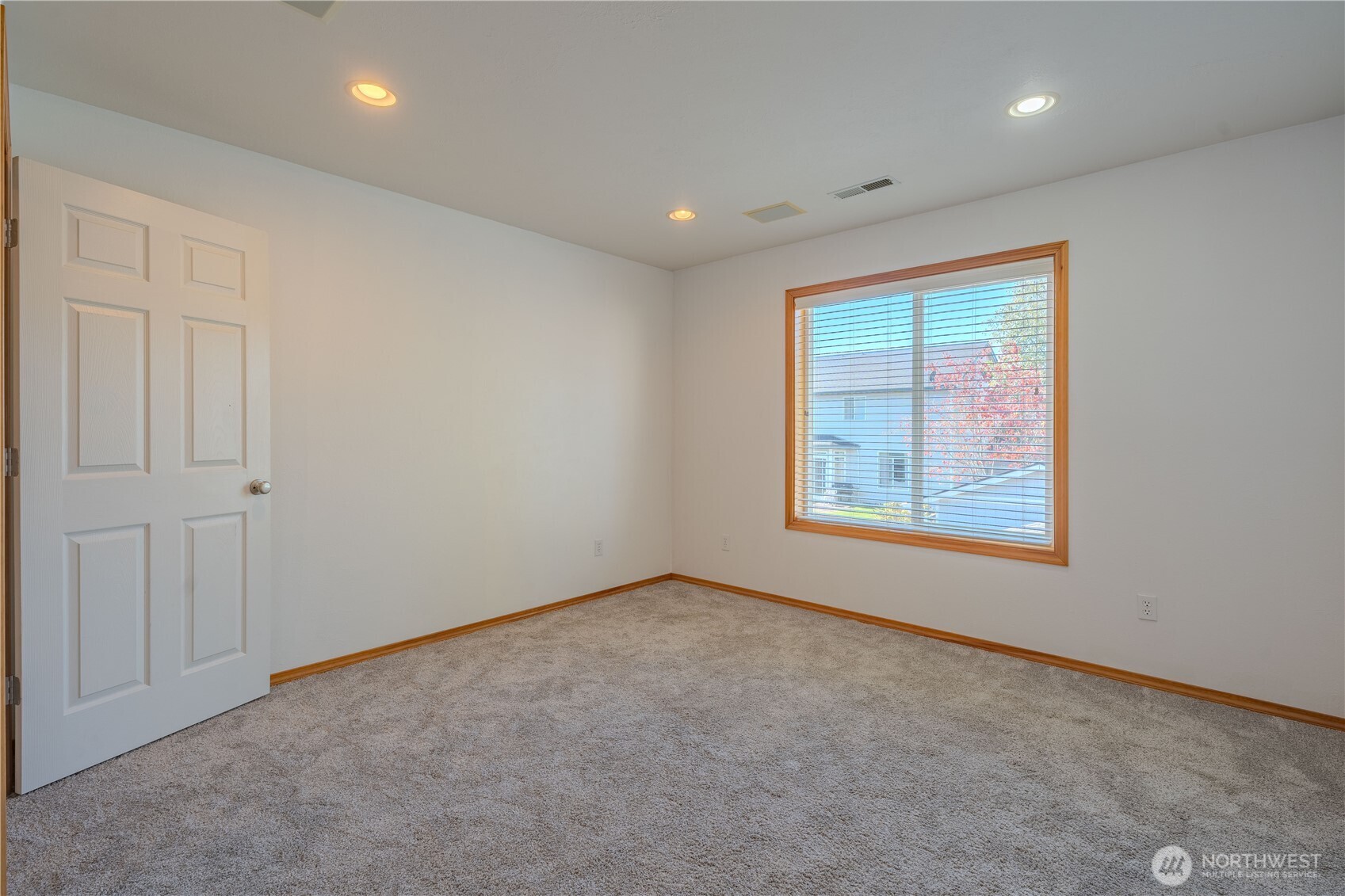 1116 Ne 170th Court Property Photo 12