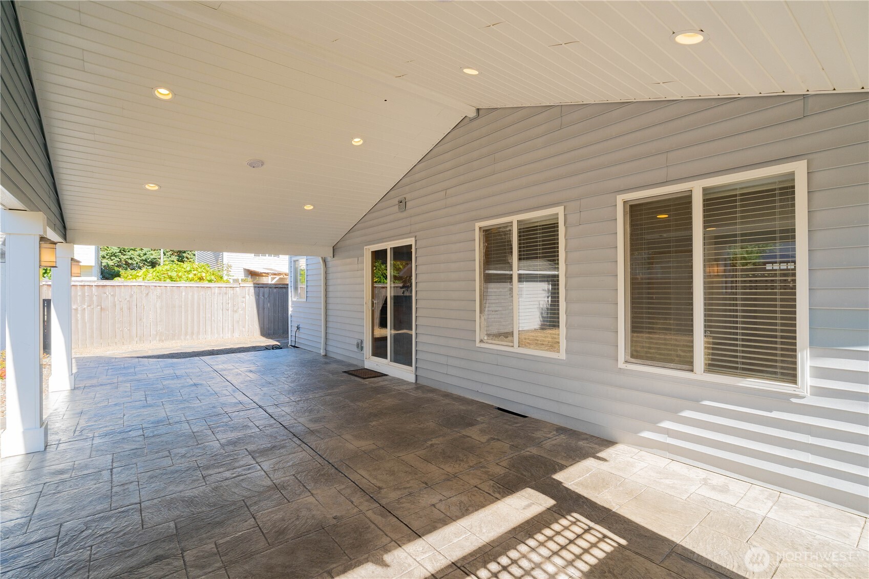 1116 Ne 170th Court Property Photo 25