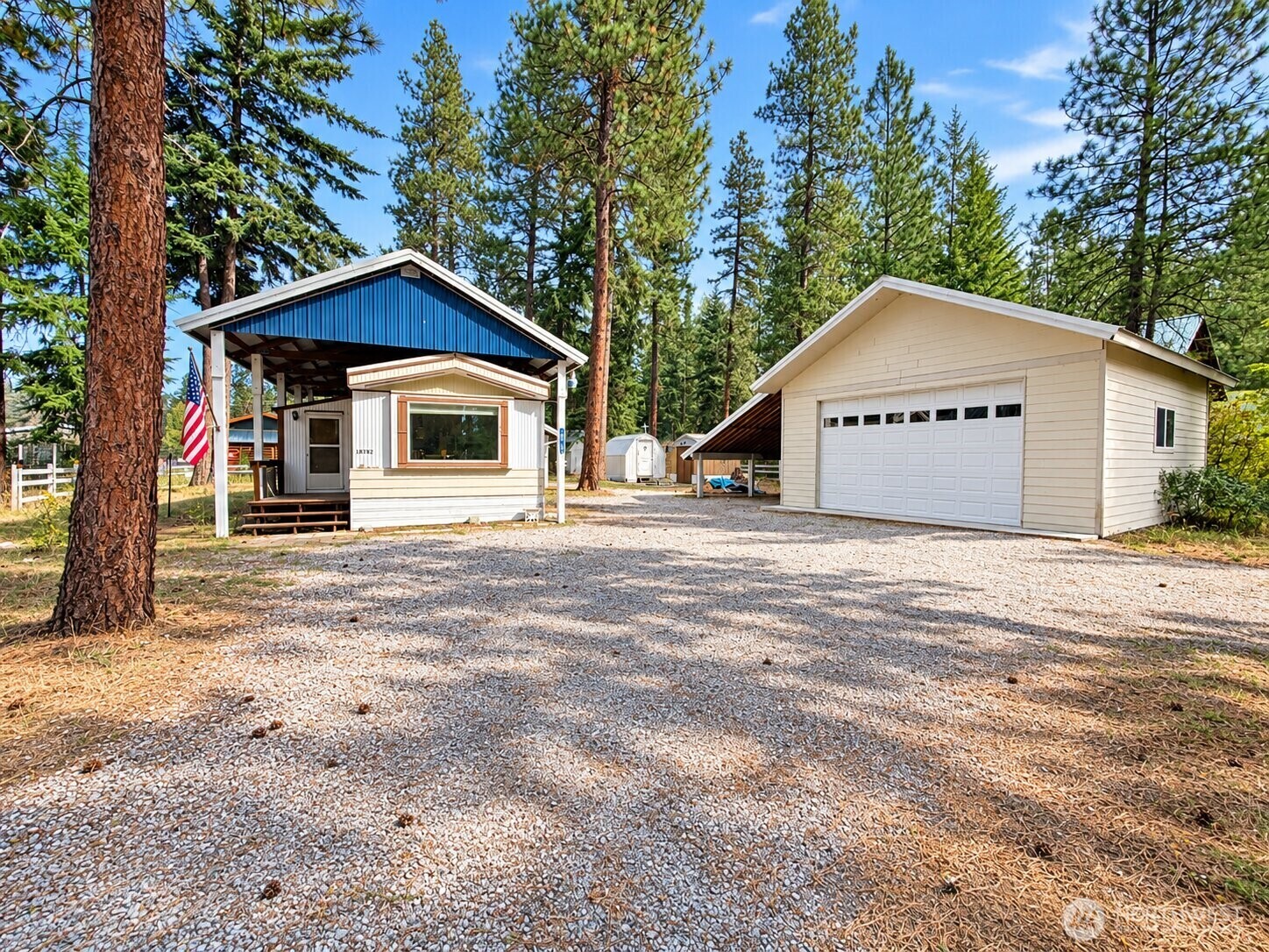 18762 Fir Loop Property Photo 1