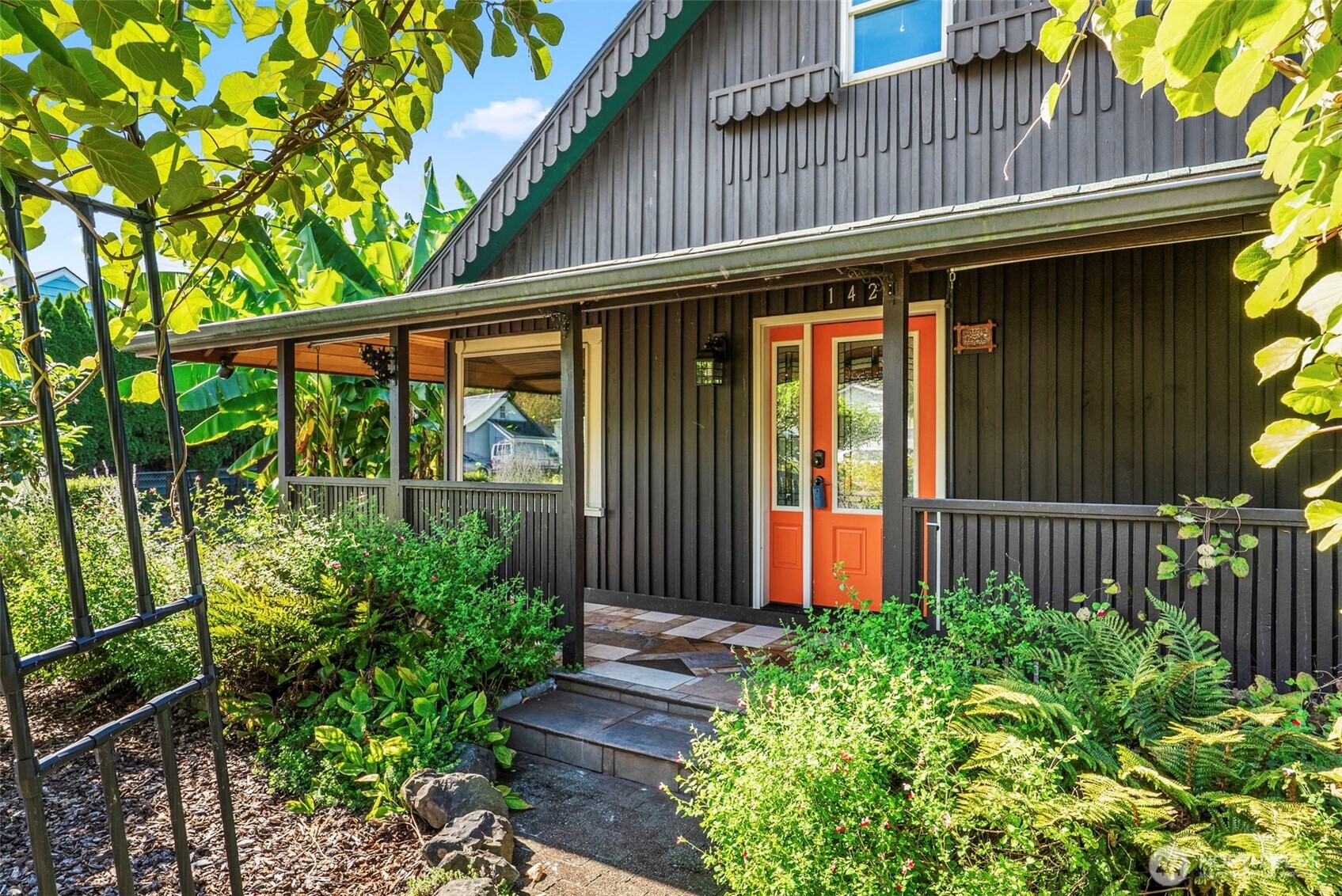 1423 Ross Avenue Property Photo 1
