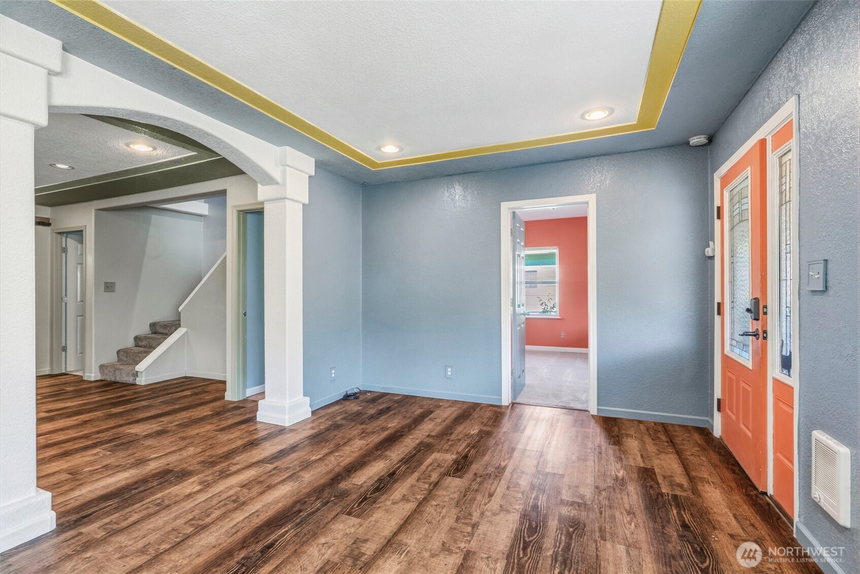 1423 Ross Avenue Property Photo 5