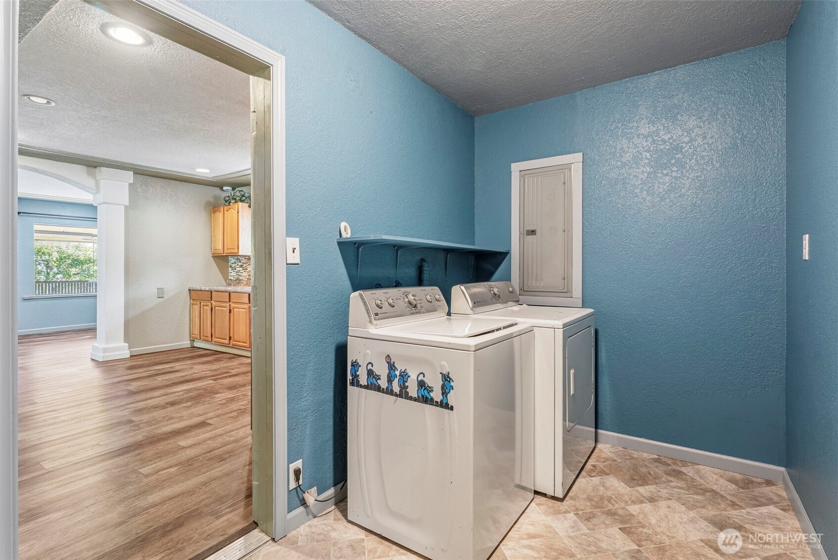 1423 Ross Avenue Property Photo 13