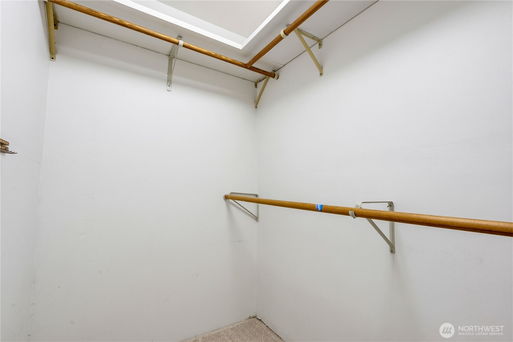 3326 Lakeway Drive Property Photo 18