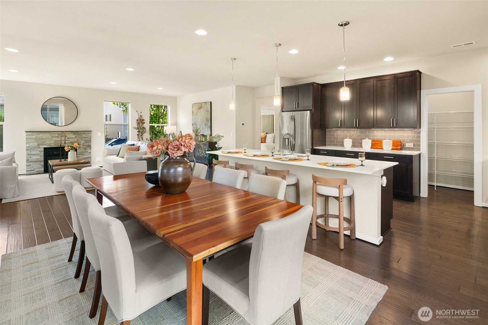 17504 92nd Place Property Photo 11