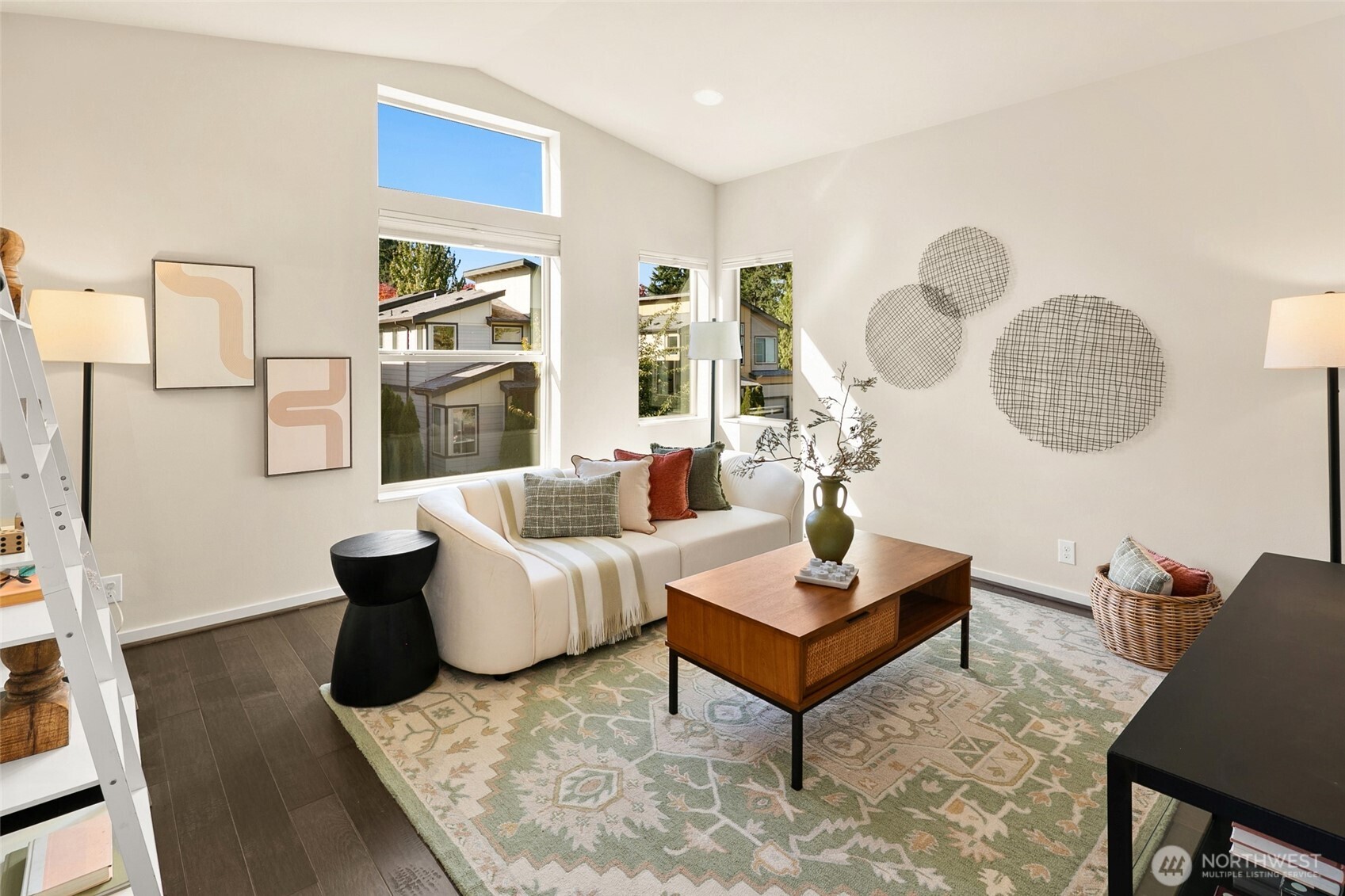 17504 92nd Place Property Photo 15