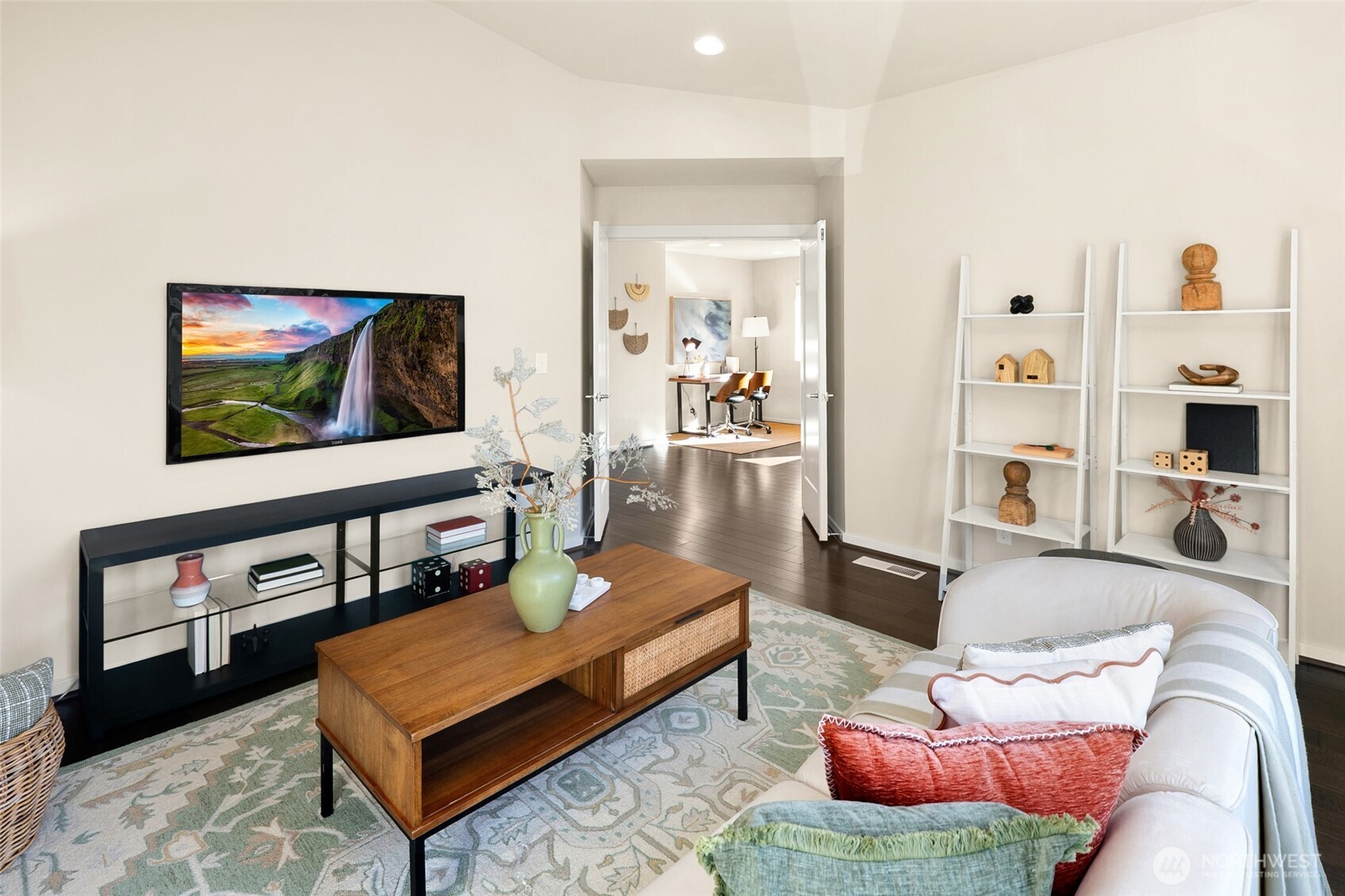 17504 92nd Place Property Photo 16