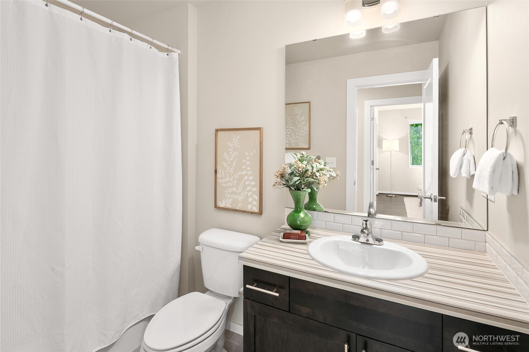17504 92nd Place Property Photo 24