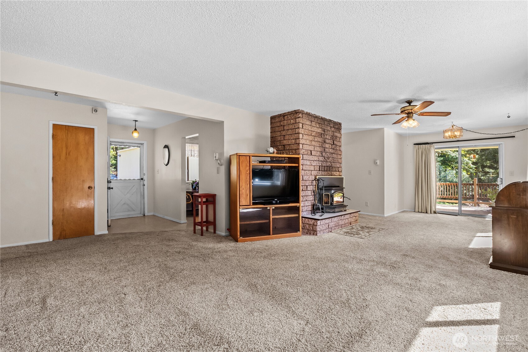 114 Norwood Drive Property Photo 8