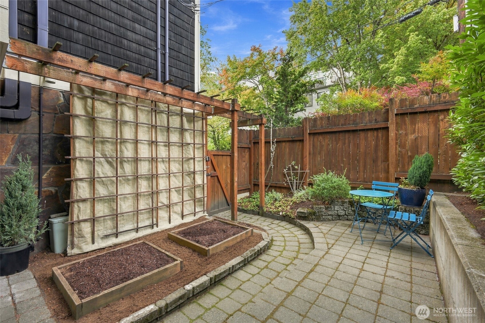 1109 E Harrison Street Property Photo 31