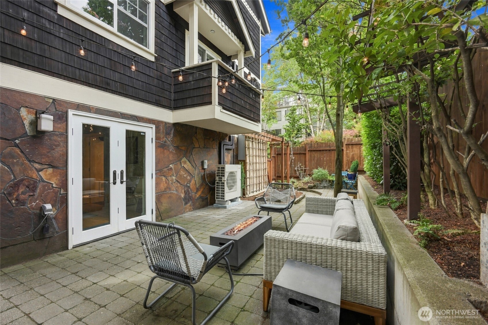 1109 E Harrison Street Property Photo 33