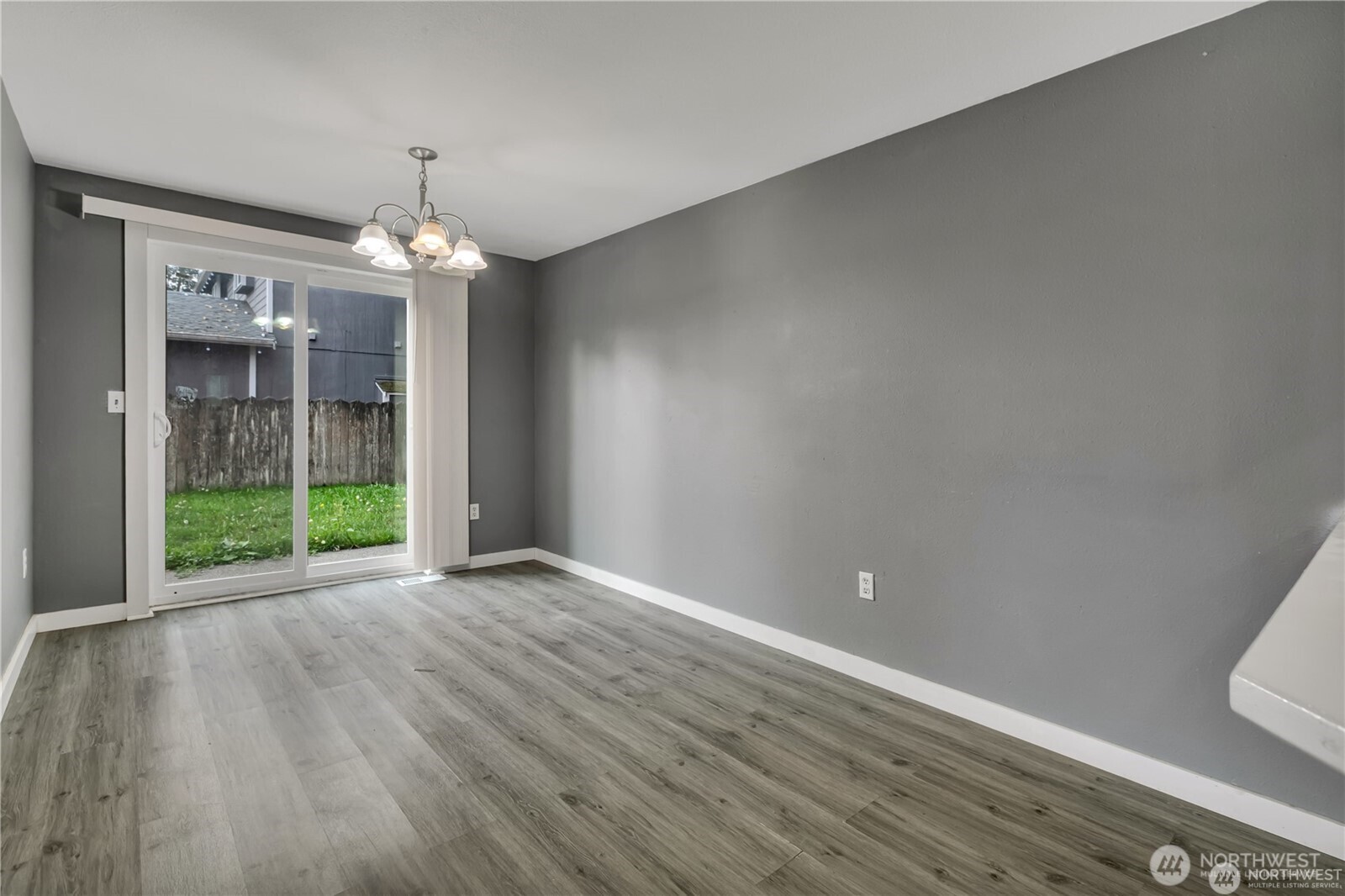 8402 E Sherwood Street Property Photo 3