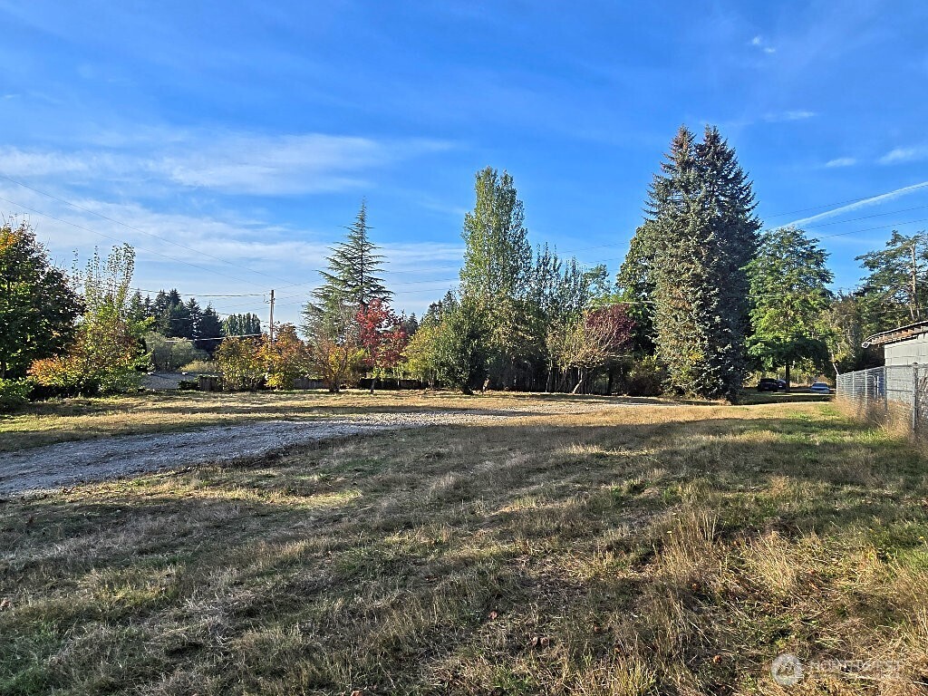 1525 Linwood Avenue Property Photo 20