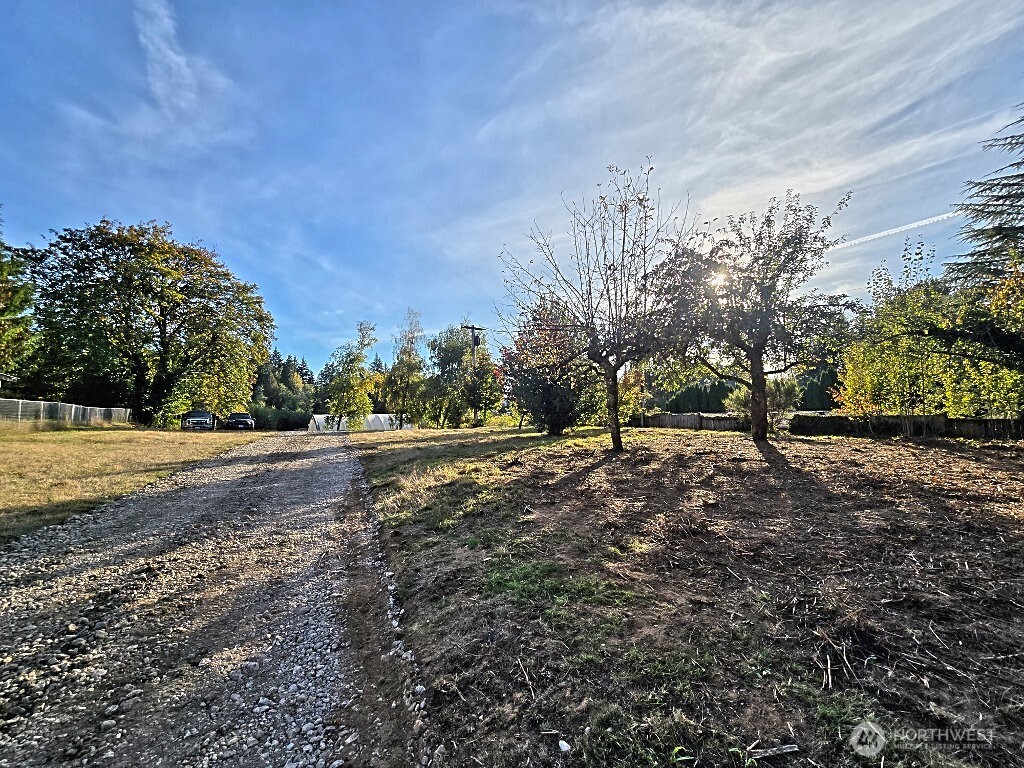 1525 Linwood Avenue Property Photo 23