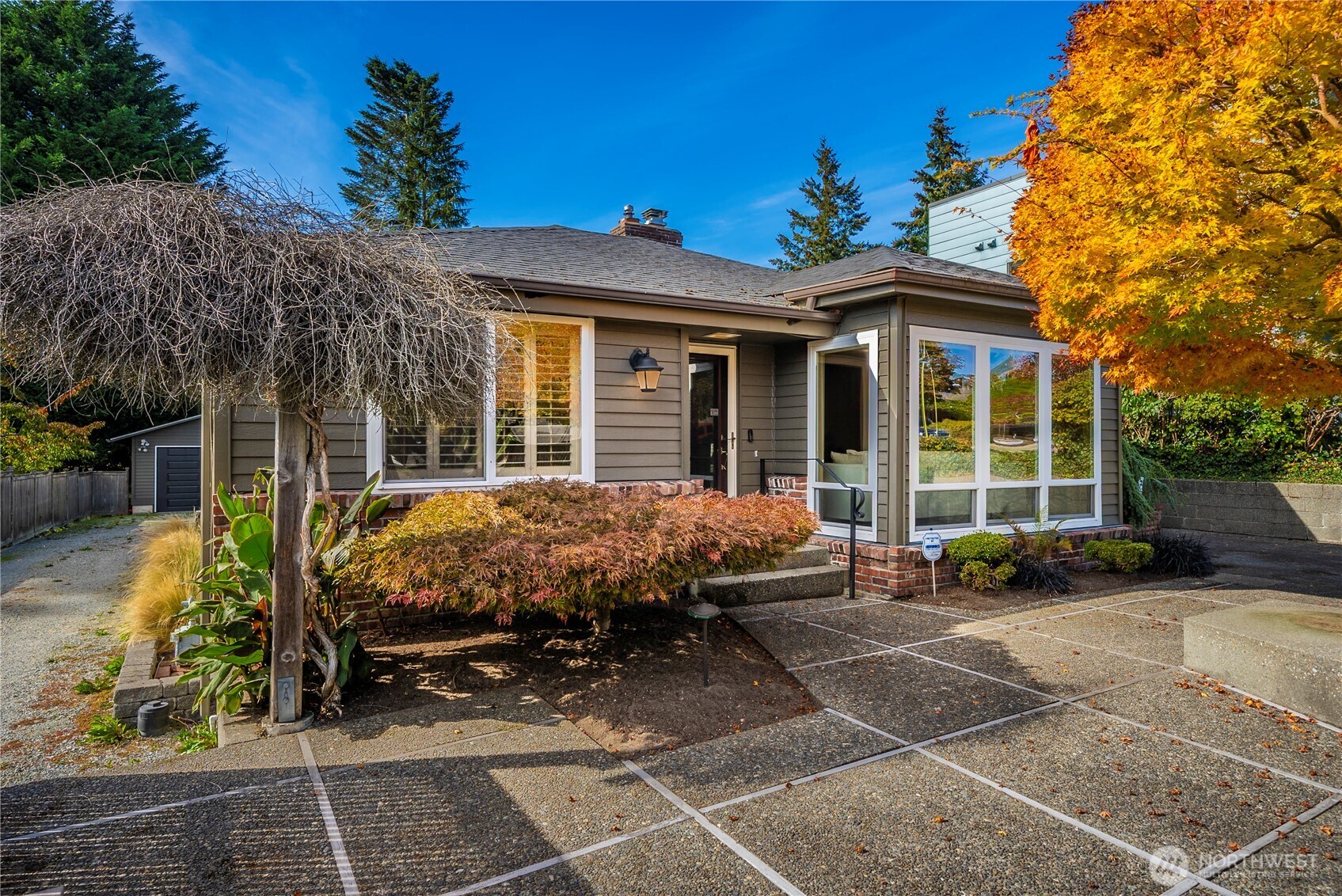 10501 39th Avenue Property Photo 2