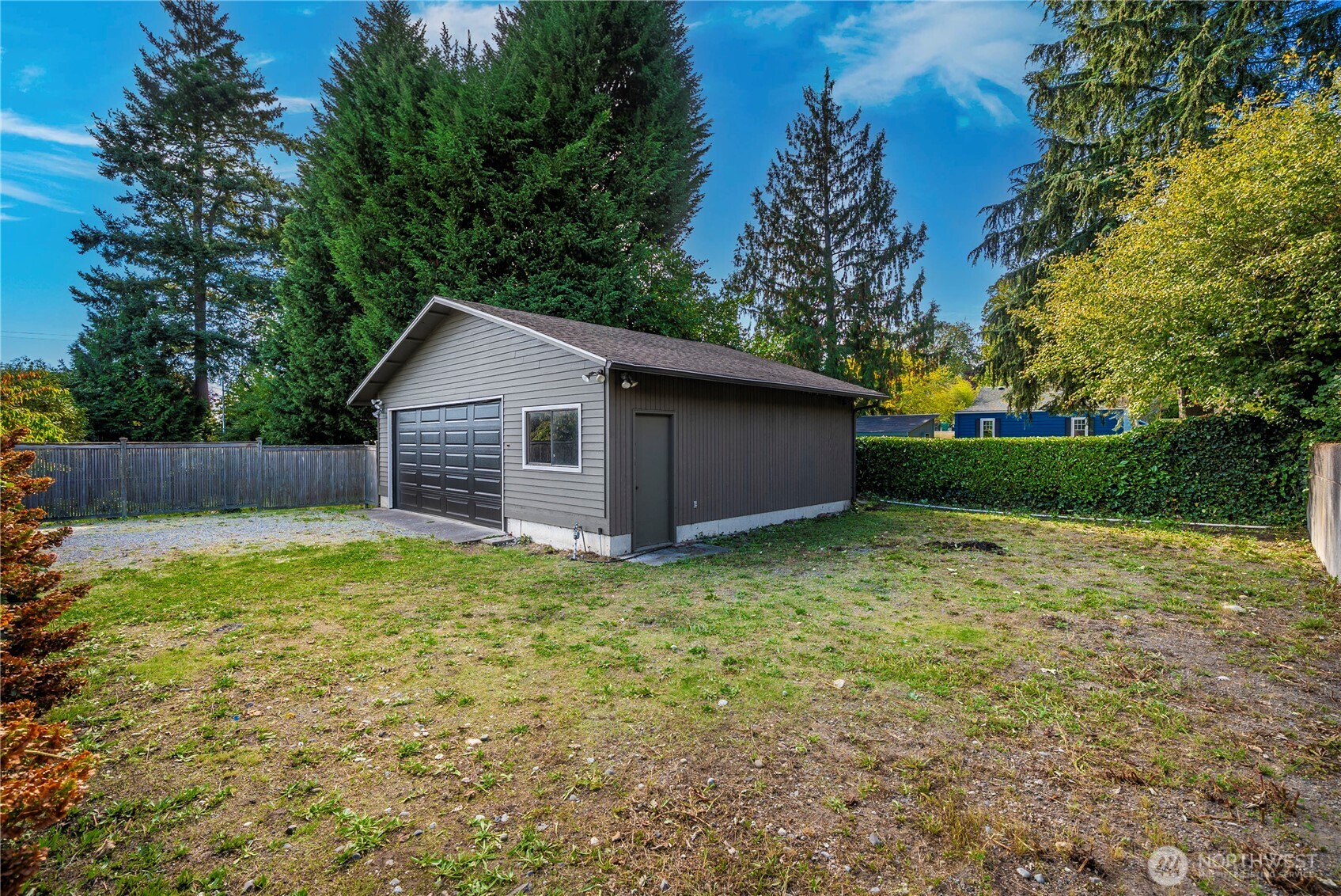 10501 39th Avenue Property Photo 33