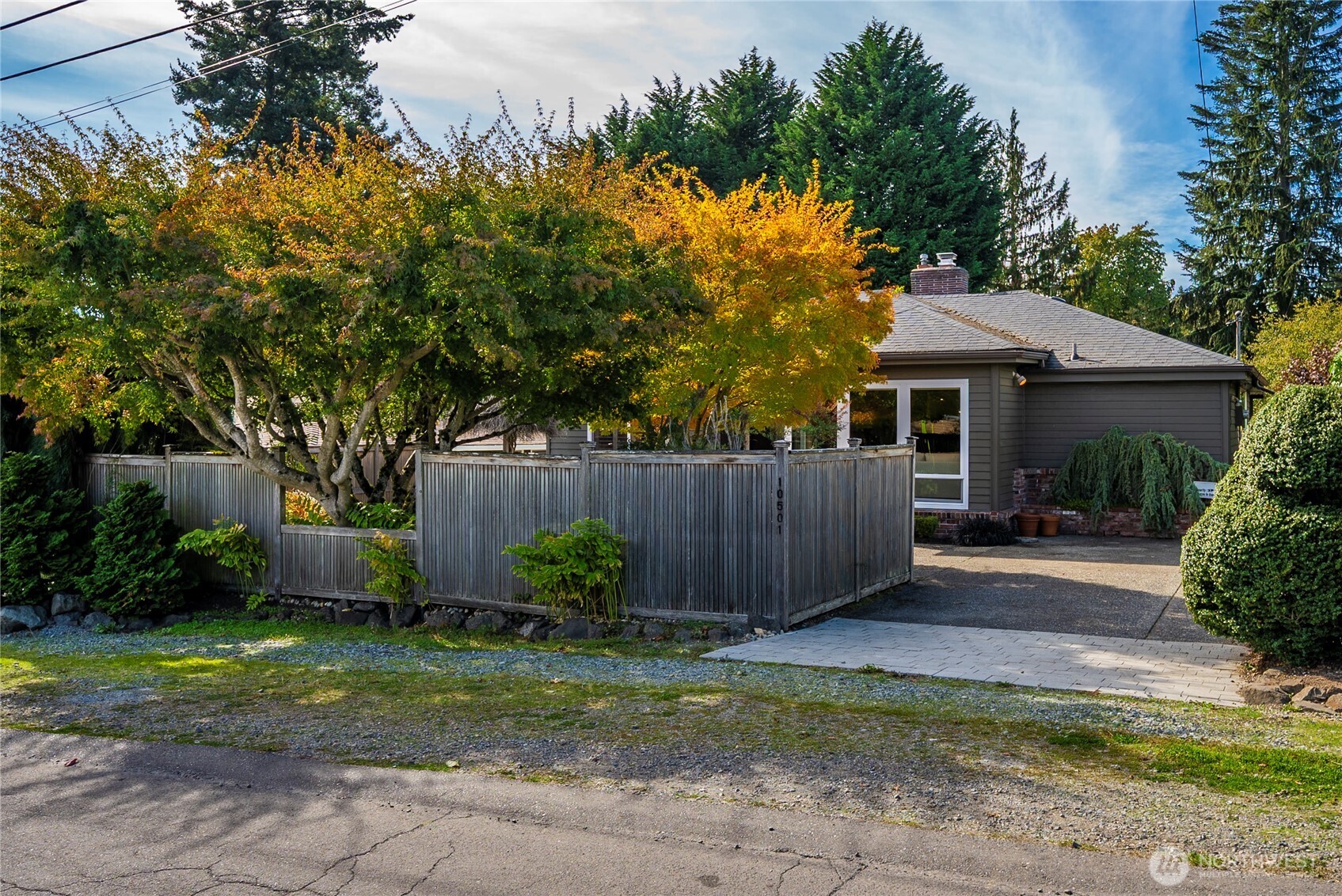 10501 39th Avenue Property Photo 35