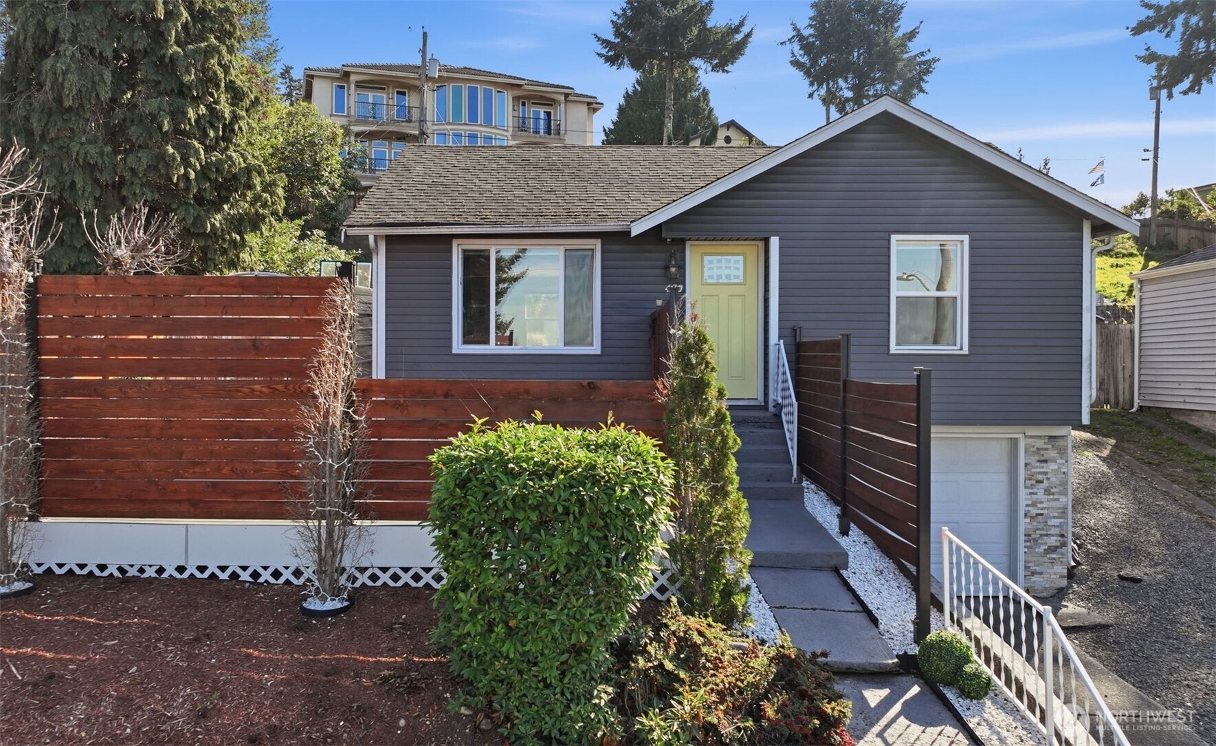 470 Grandey Way Property Photo 1