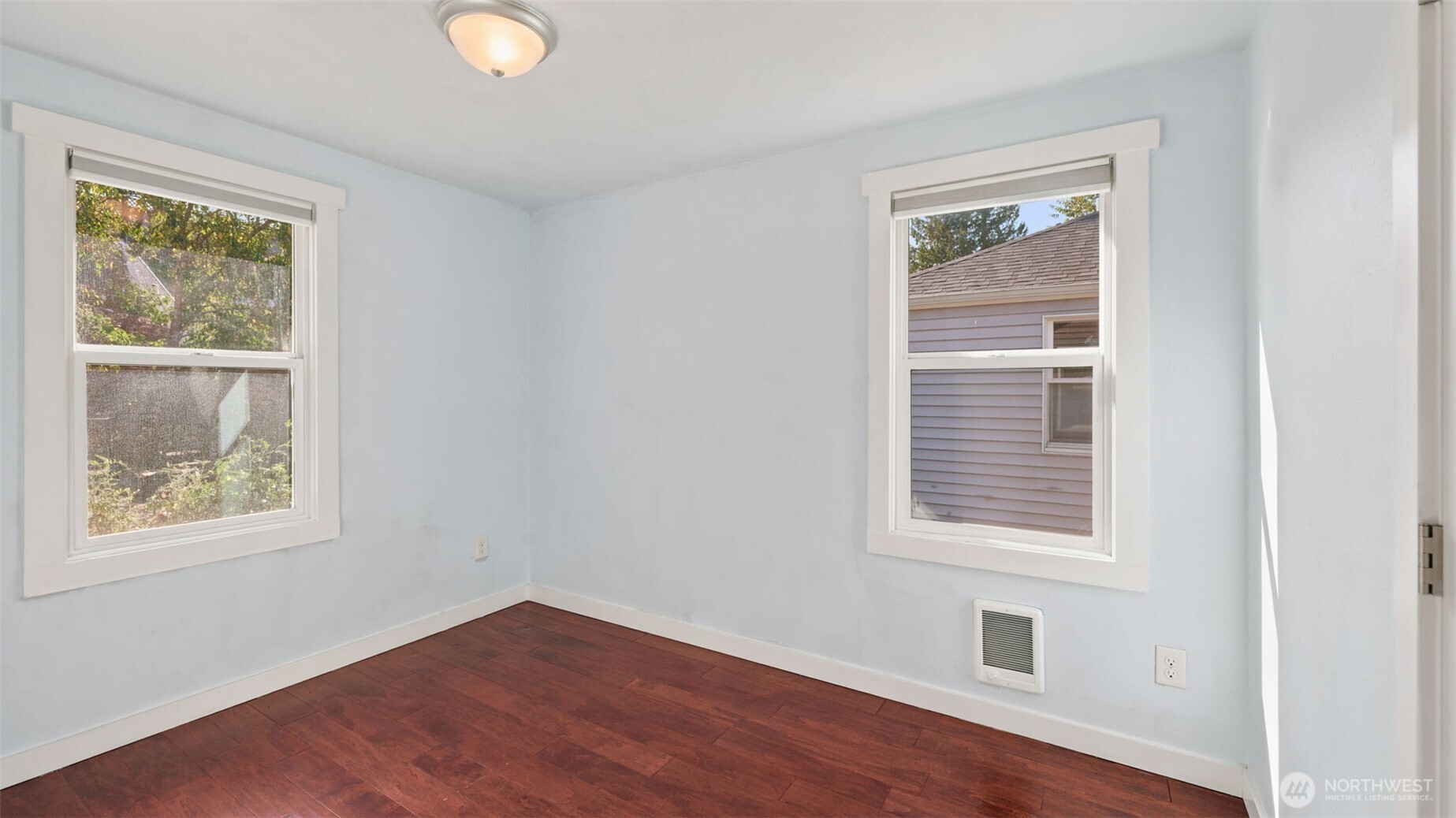 470 Grandey Way Property Photo 13