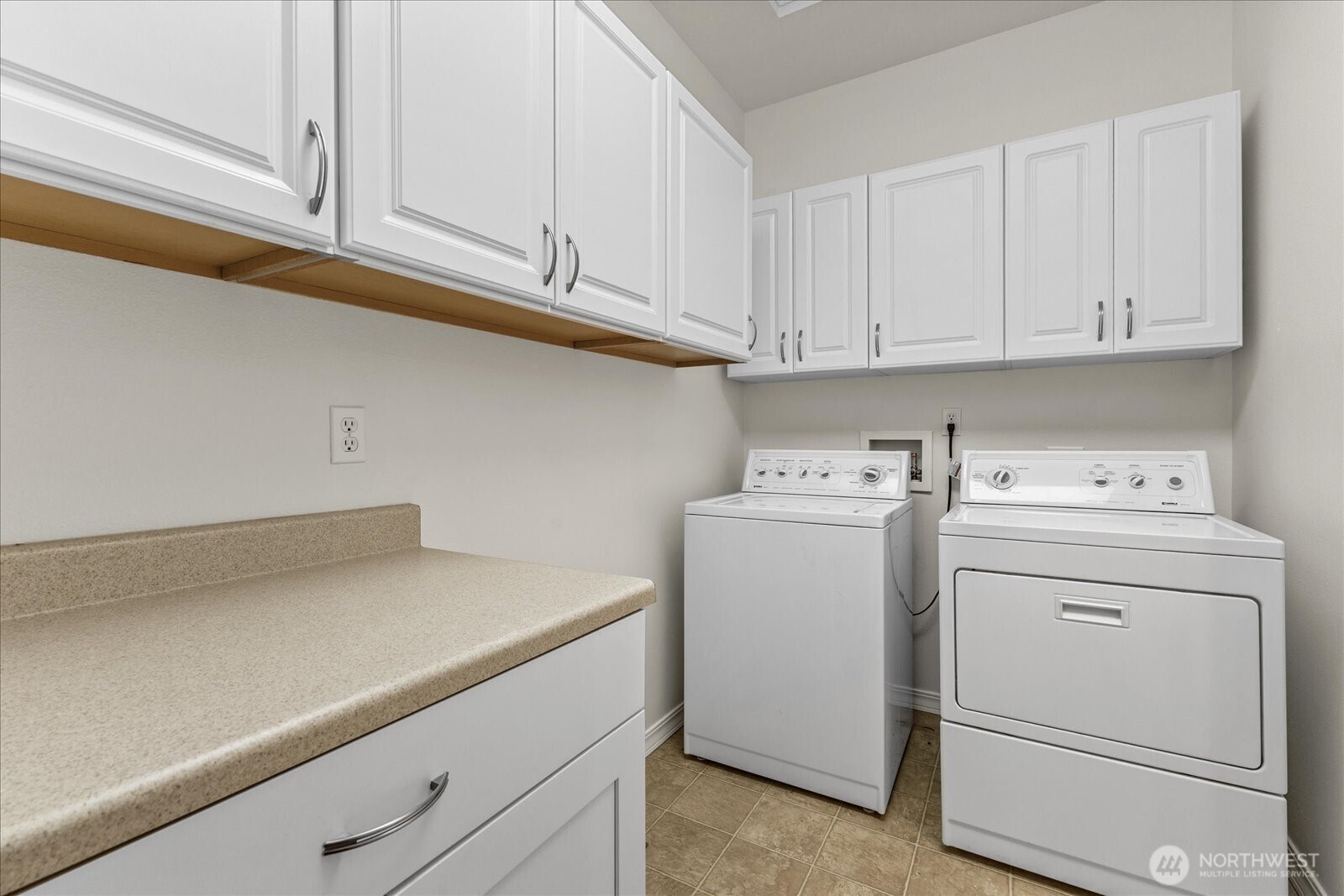 12724 Sunbreak Way Property Photo 16