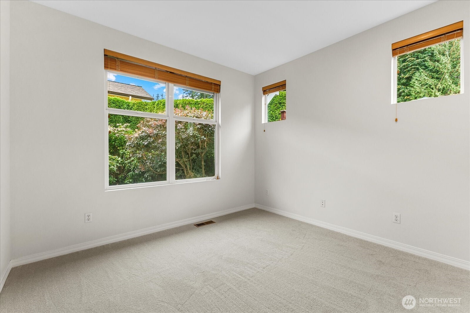 12724 Sunbreak Way Property Photo 23