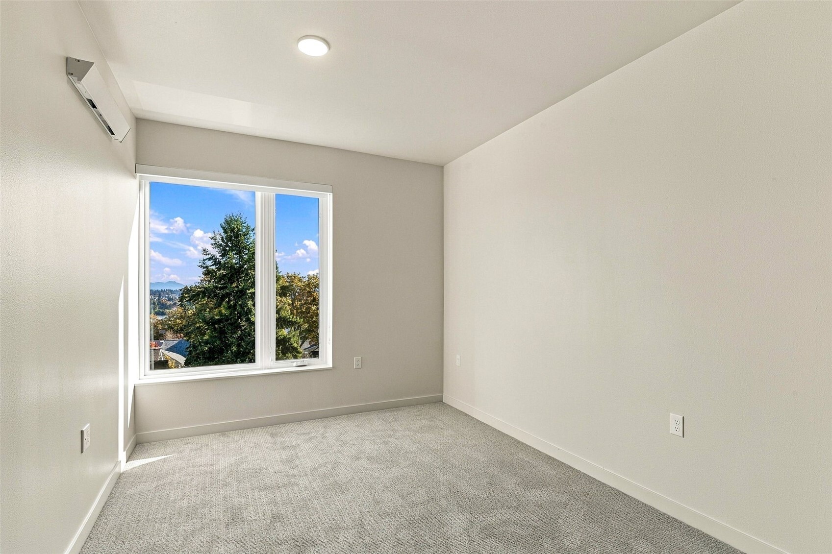 6109 Phinney Avenue 407 Property Photo 11