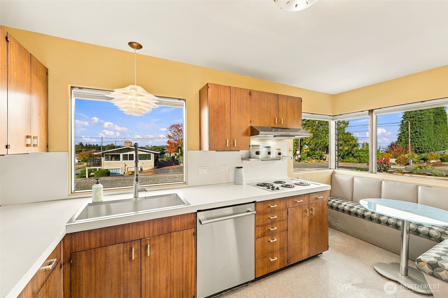 4658 N Lexington Street Property Photo 11
