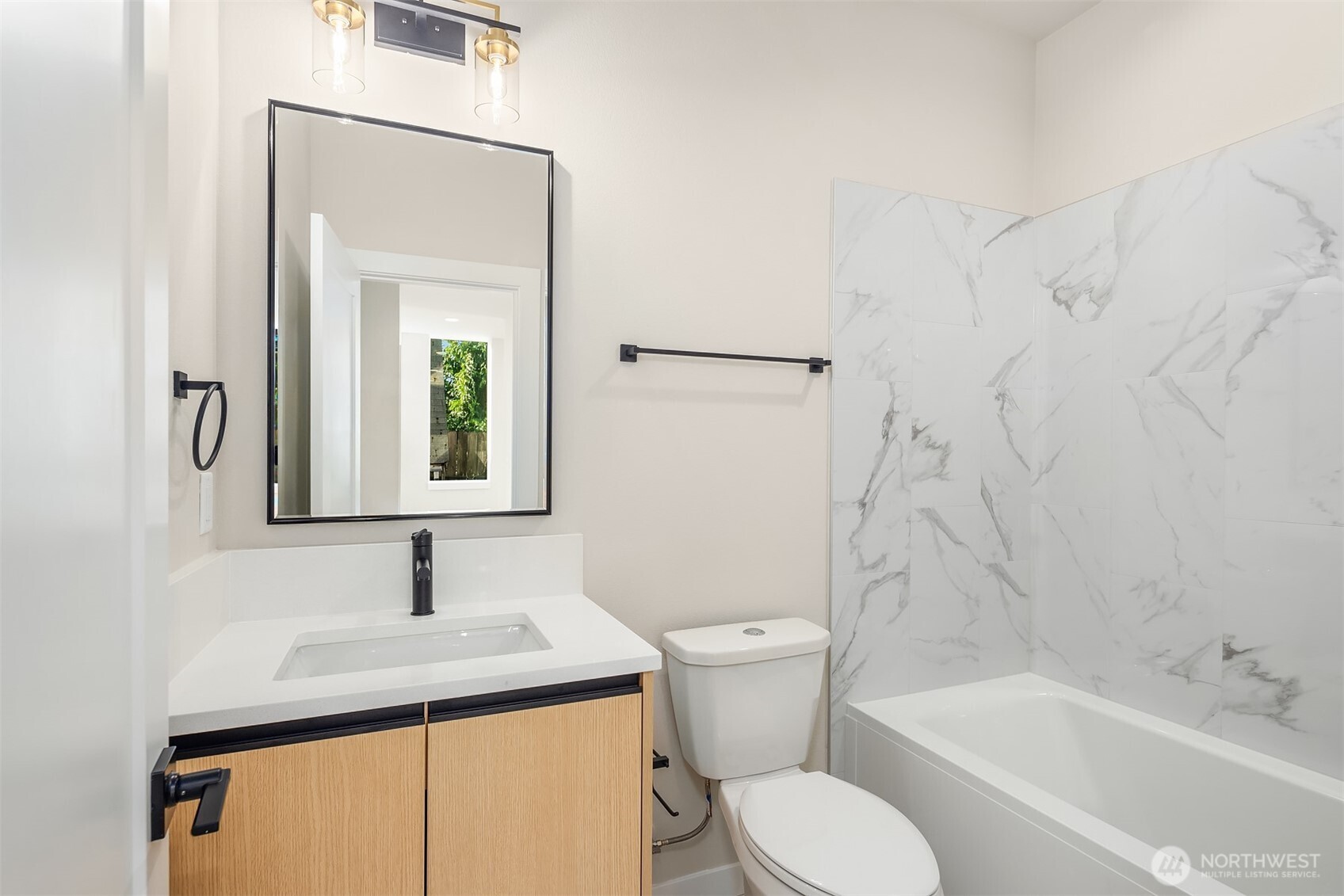 3842 Linden Avenue Property Photo 16