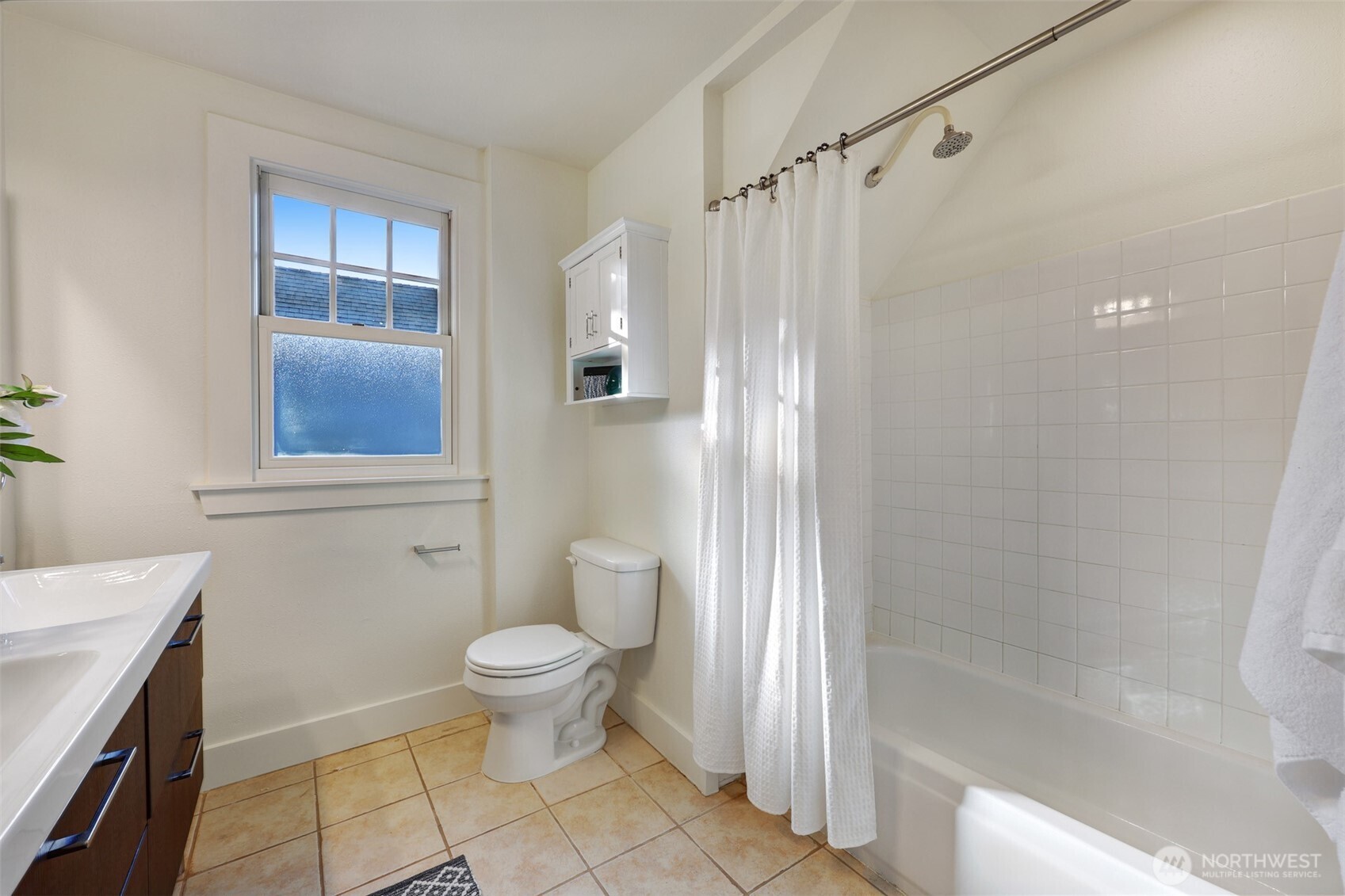 2311 E Columbia Street Property Photo 23