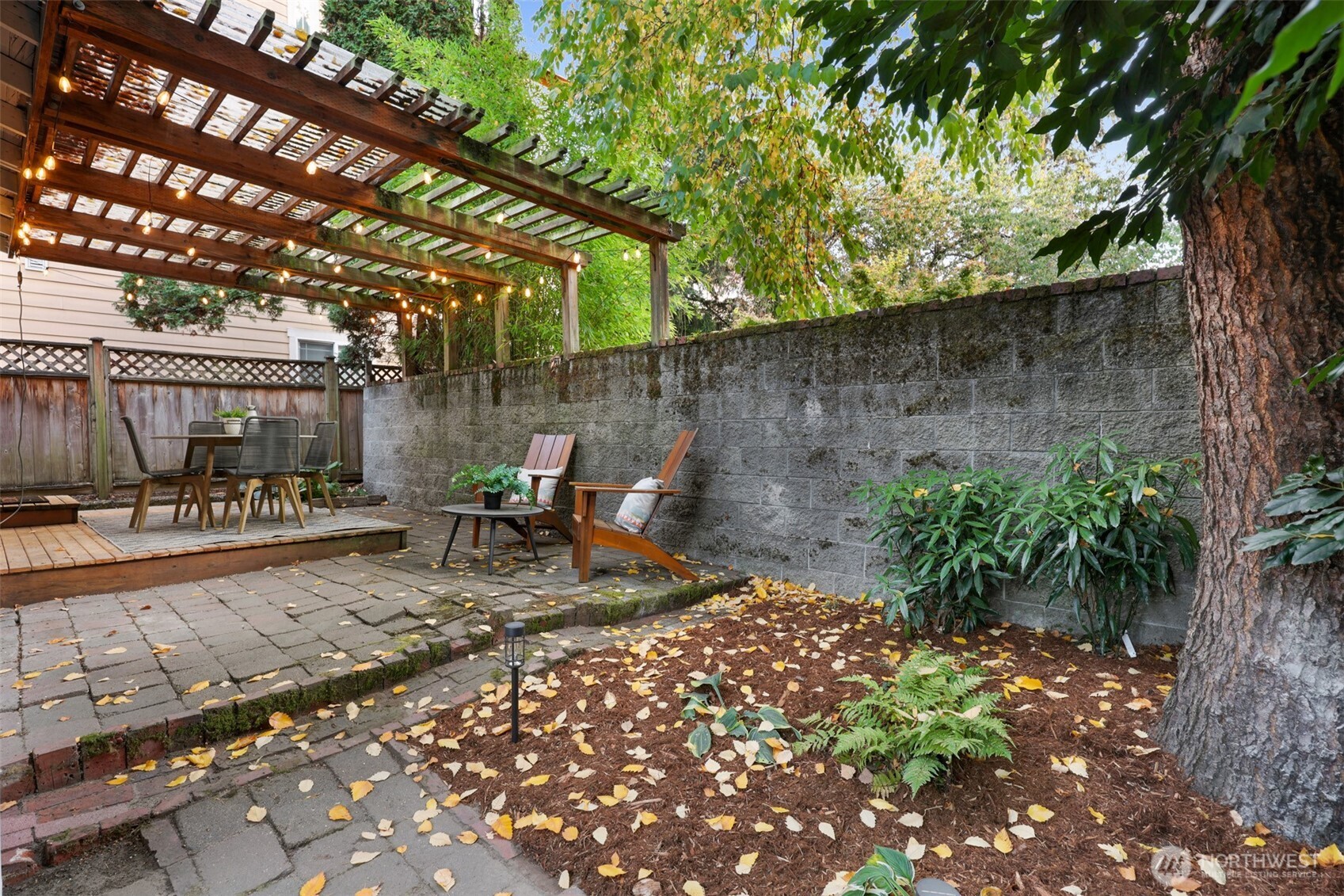 2311 E Columbia Street Property Photo 30
