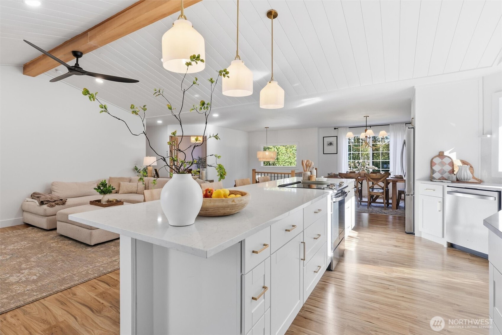 14310 214th Place Property Photo 8
