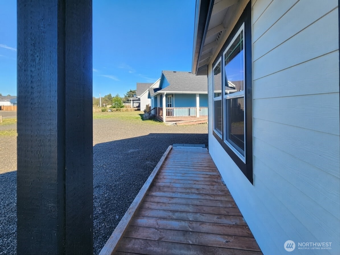 995 Alida Court Property Photo 30