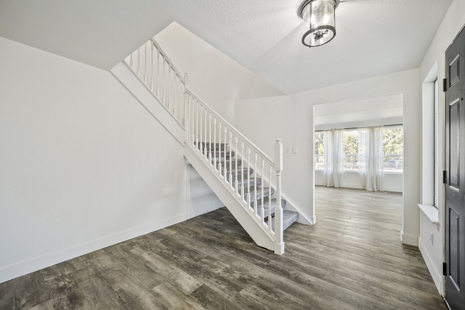 16904 49th Street Property Photo 4
