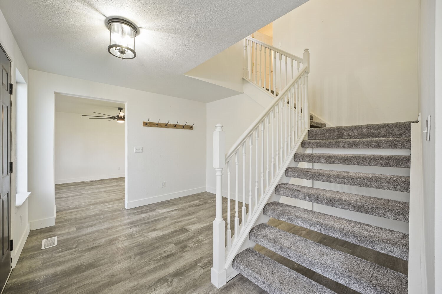 16904 49th Street Property Photo 5