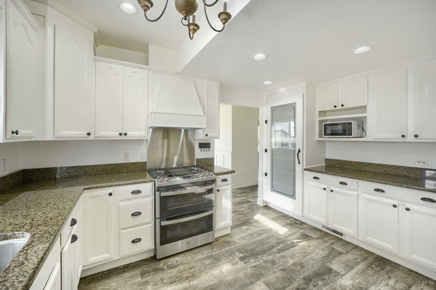 16904 49th Street Property Photo 10