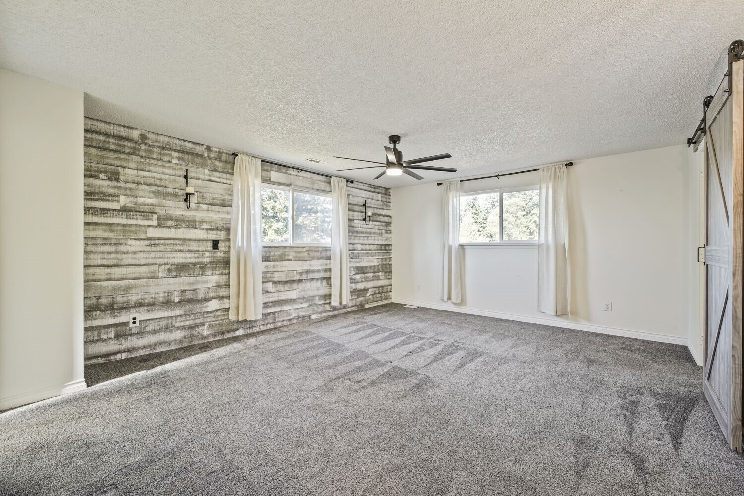 16904 49th Street Property Photo 17
