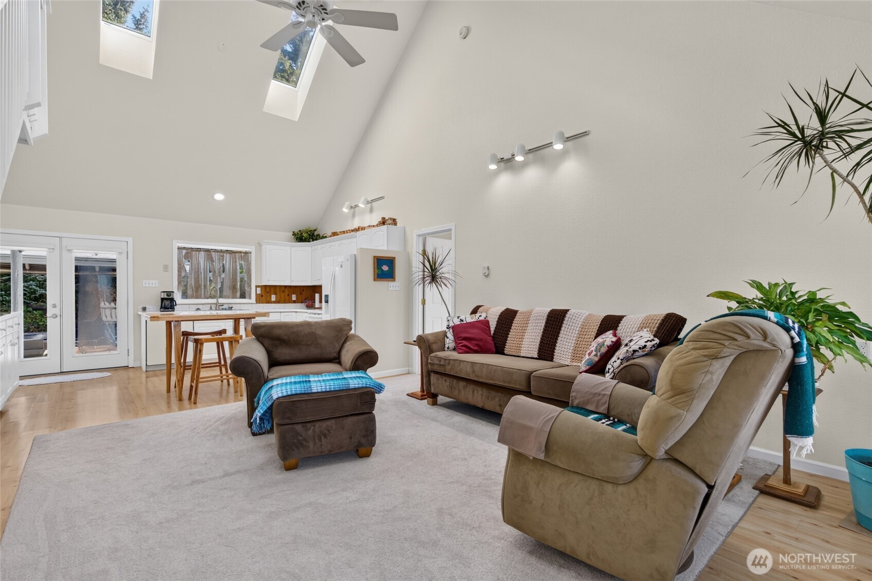 27852 Y Lane Property Photo 6
