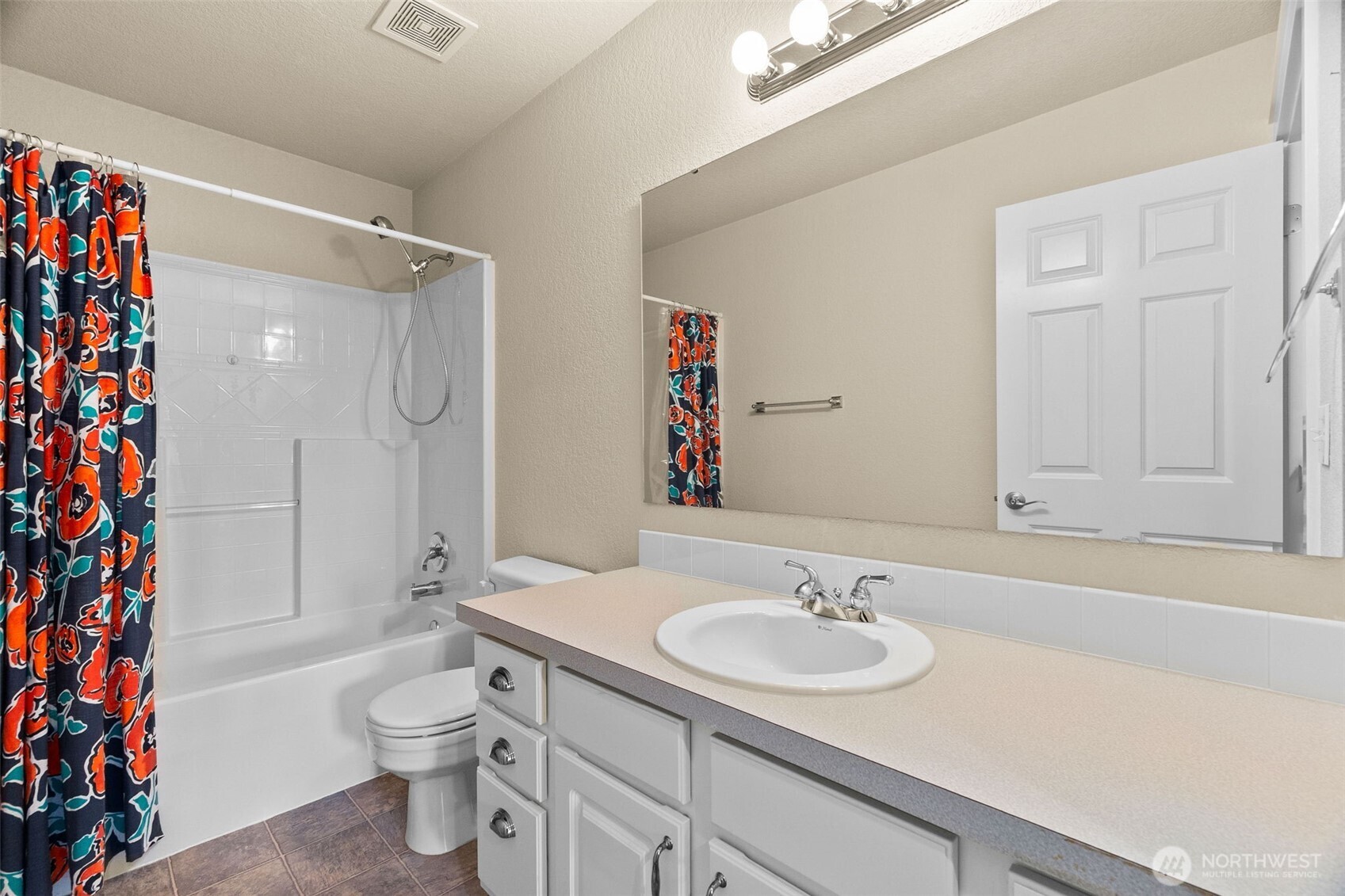 3488 Simmons Mill Court B Property Photo 28