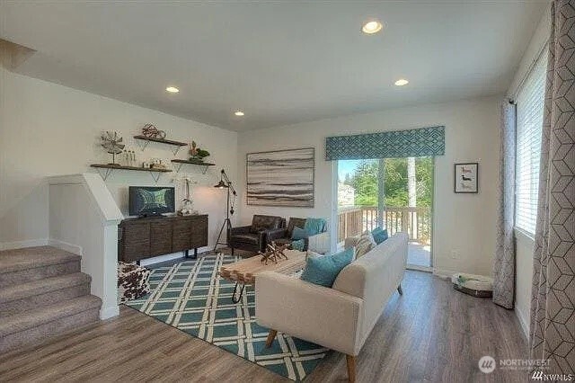 2020 129th Place D Property Photo 4
