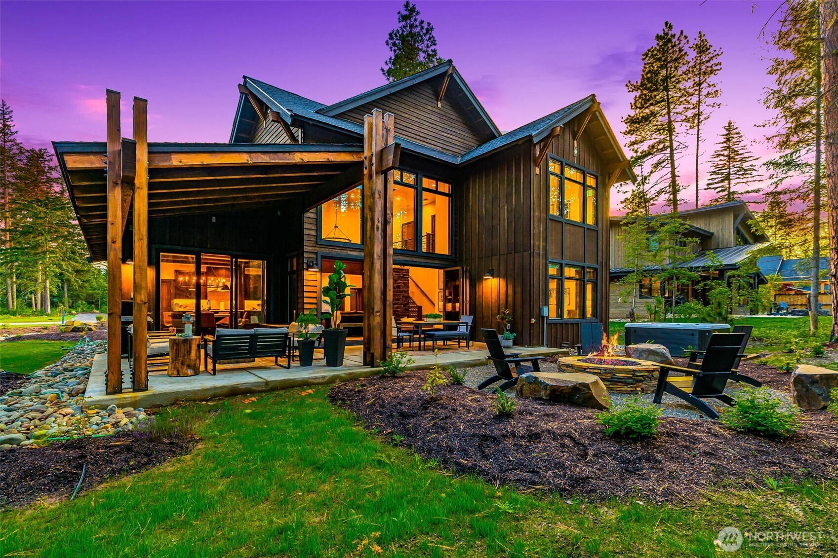 1400 Kokanee Loop Property Photo 1