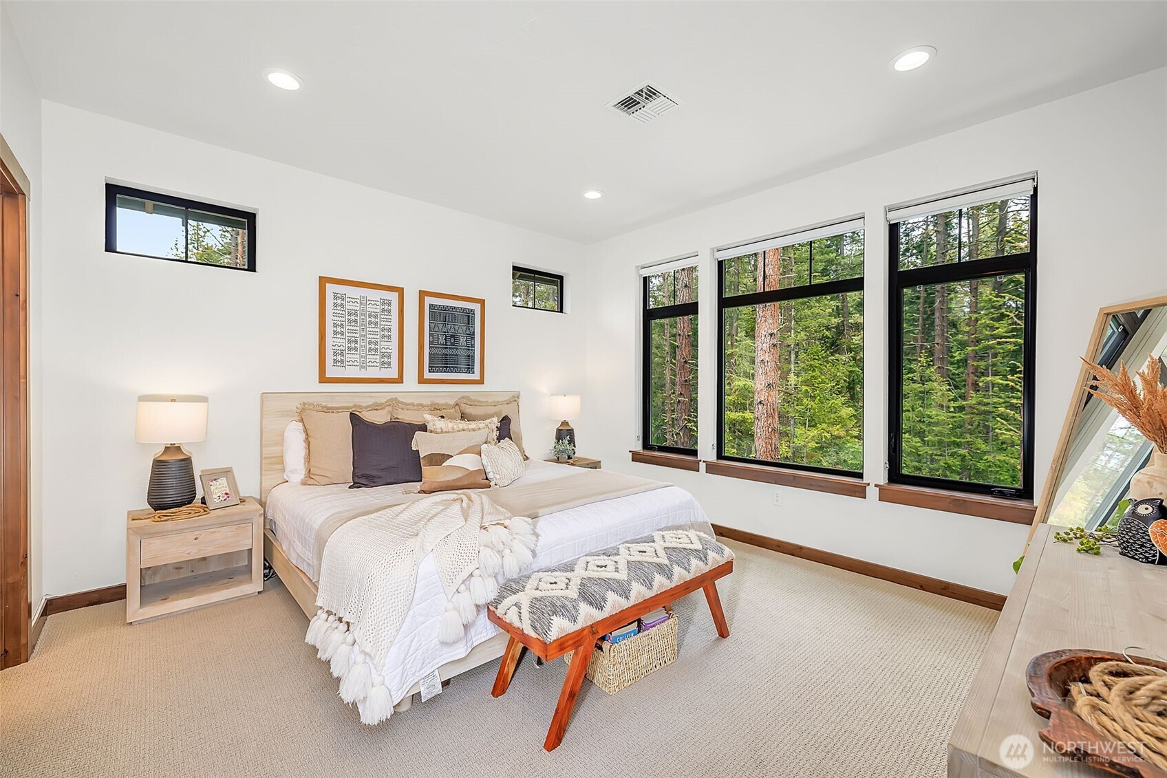 1400 Kokanee Loop Property Photo 16
