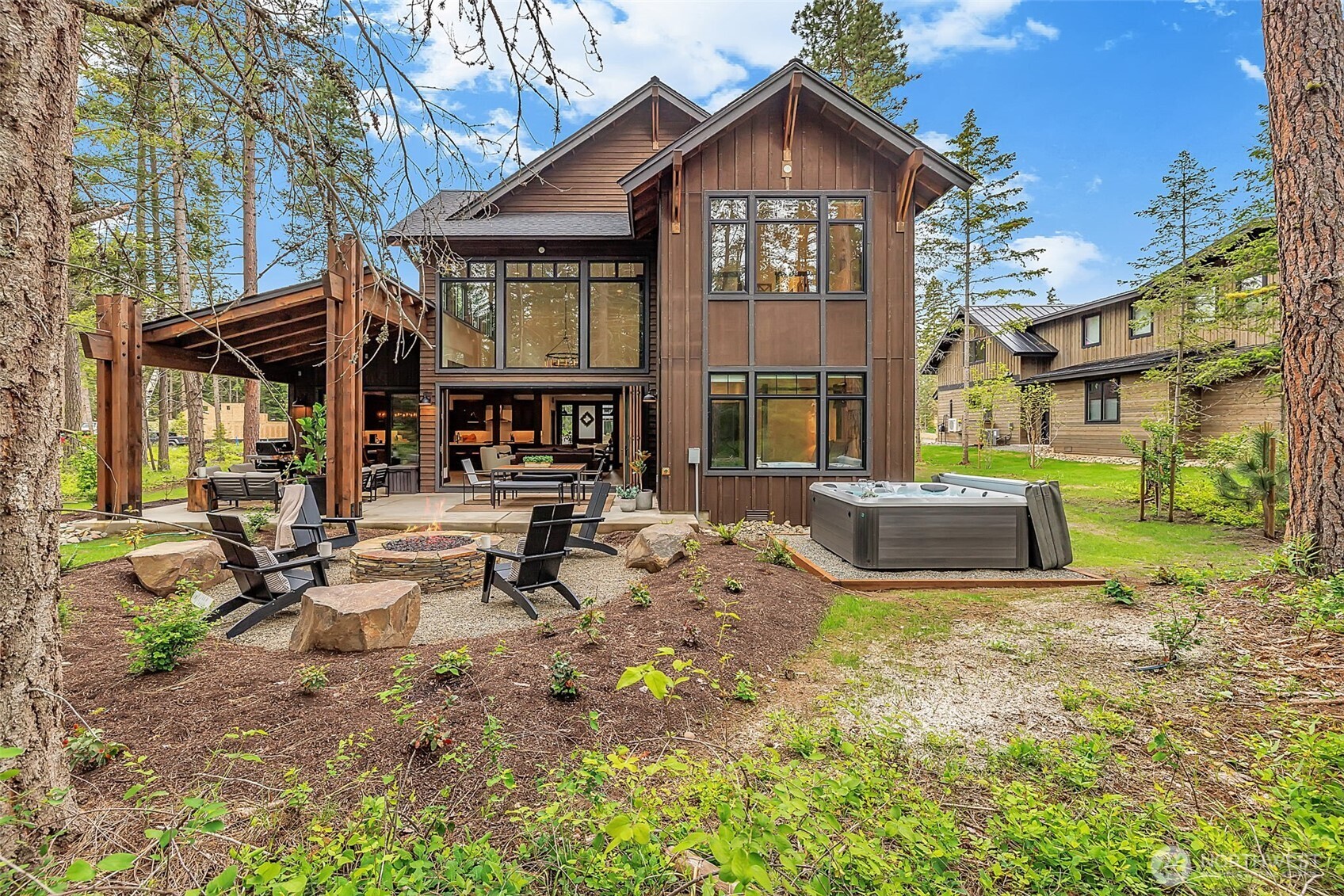1400 Kokanee Loop Property Photo 24