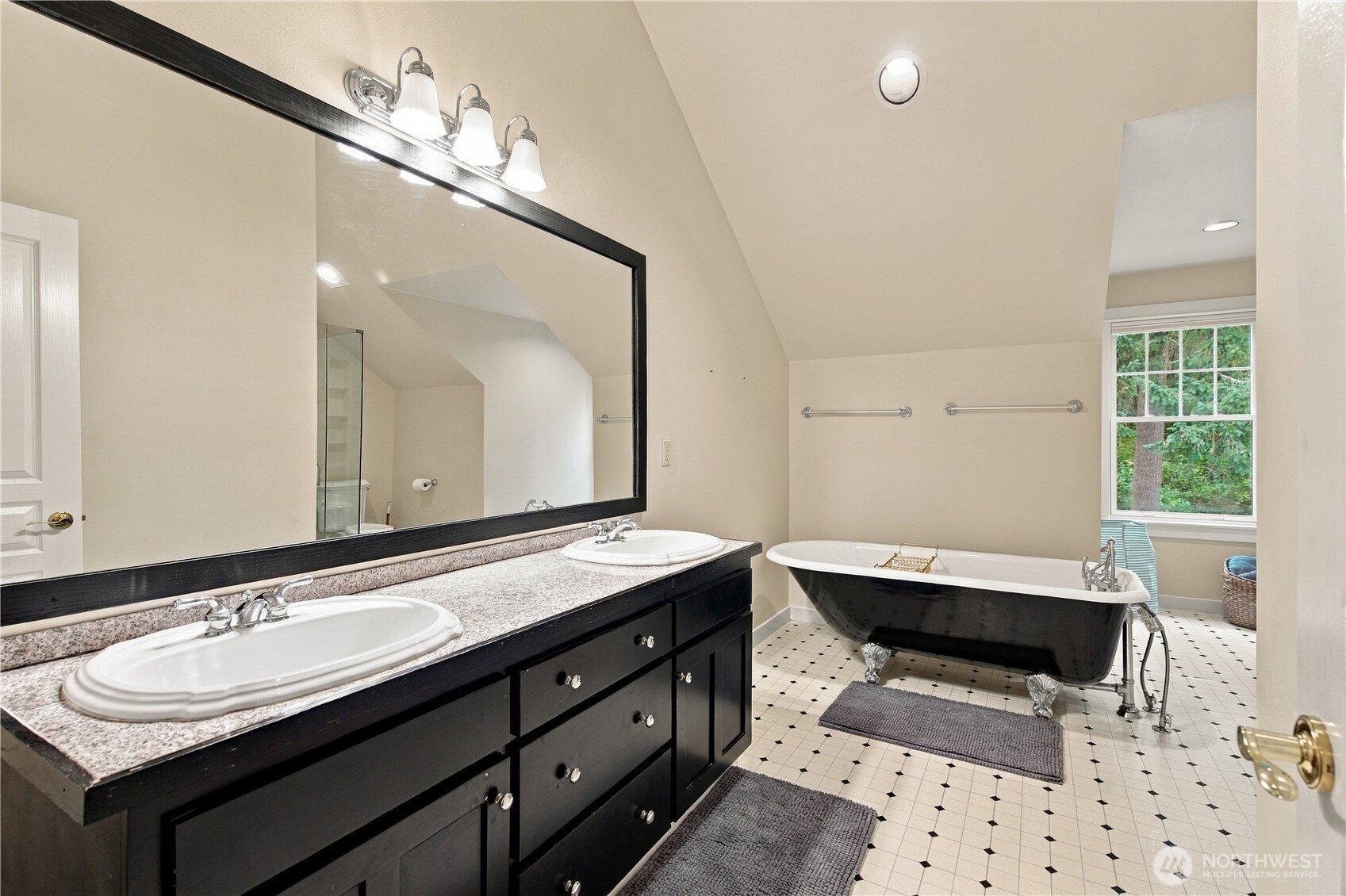 606 278th Avenue Property Photo 11